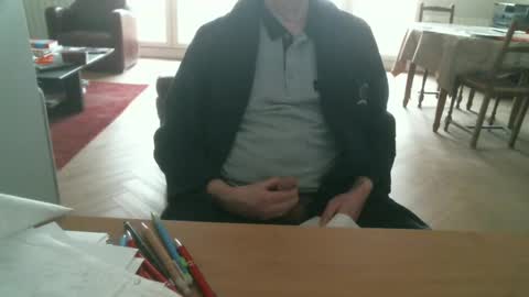 Snapshot of kisslog1 chatting on 01/19/25, 09:22 kisslog1 online show from 01/19/25, 09:22