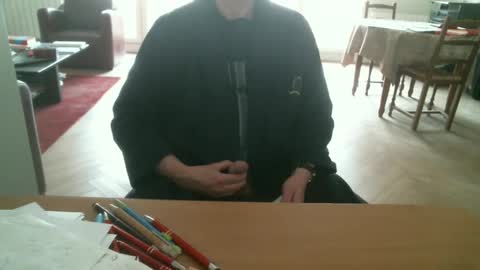 Snapshot of kisslog1 chatting on 01/25/25, 08:42 kisslog1 online show from 01/25/25, 08:42