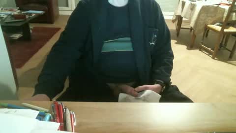 Snapshot of kisslog1 chatting on 02/01/25, 05:58 kisslog1 online show from 02/01/25, 05:58