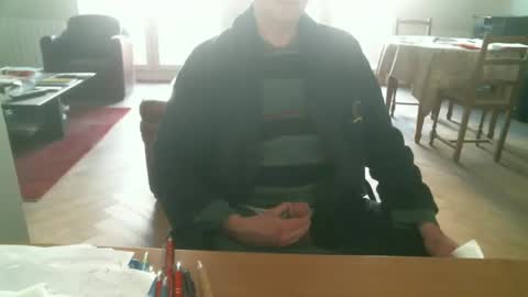 Snapshot of kisslog1 chatting on 03/02/25, 08:38 kisslog1 online show from 03/02/25, 08:38