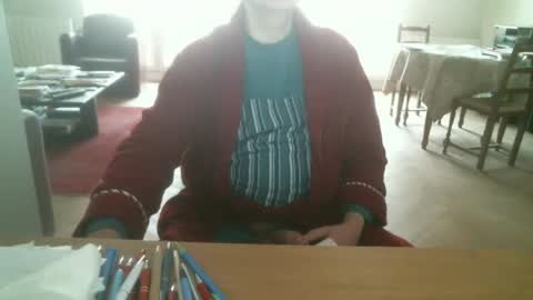 Snapshot of kisslog1 chatting on 11/30/25, 09:02 kisslog1 online show from 11/30/25, 09:02