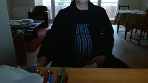 Snapshot of kisslog1 chatting on 01/18/26, 07:56 kisslog1 online show from 01/18/26, 07:56