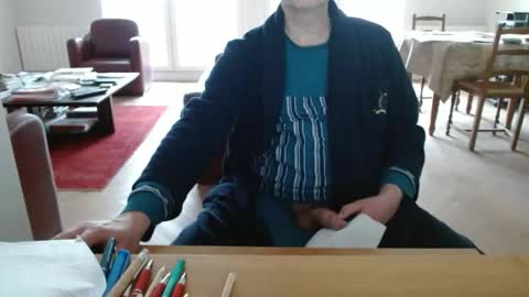 Snapshot of kisslog1 chatting on 02/15/26, 03:09 kisslog1 online show from 02/15/26, 03:09