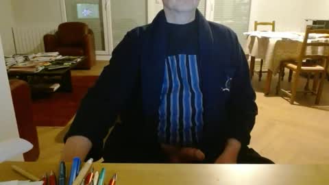 Snapshot of kisslog1 chatting on 02/22/26, 04:27 kisslog1 online show from 02/22/26, 04:27