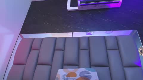 Snapshot of kissme_luna chatting on 10/11/25, 07:34 BELLA FLAME online show from 10/11/25, 07:34