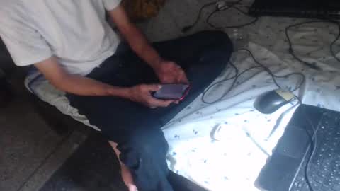 Snapshot of kissmycockandballs chatting on 09/11/25, 06:46 Your Man online show from 09/11/25, 06:46