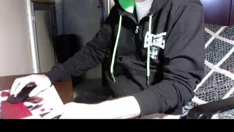 Snapshot of kissofbanned1983 chatting on 10/05/25, 06:12 kissofbanned1983 online show from 10/05/25, 06:12