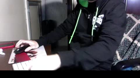 Snapshot of kissofbanned1983 chatting on 10/18/25, 08:04 kissofbanned1983 online show from 10/18/25, 08:04