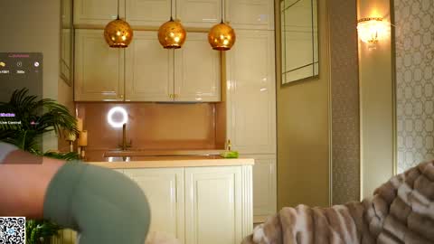 Snapshot of kissofflame chatting on 04/15/26, 05:20 Jane online show from 04/15/26, 05:20