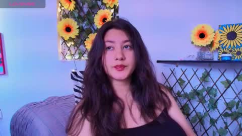 Snapshot of kisstarxxx chatting on 03/25/26, 07:31 Helena and Brad online show from 03/25/26, 07:31