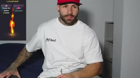 kite__ online show from 10/24/25, 03:47