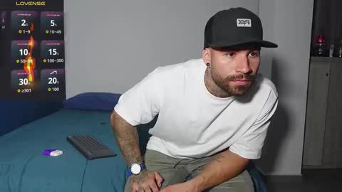 Snapshot of kite__ chatting on 11/10/25, 03:16 kite__ online show from 11/10/25, 03:16