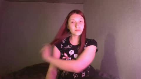kiti_kitiss online show from 04/27/26, 05:33