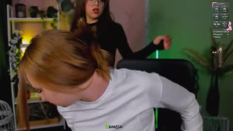 Snapshot of kitniss_dreamy chatting on 09/24/25, 05:49 kitniss online show from 09/24/25, 05:49