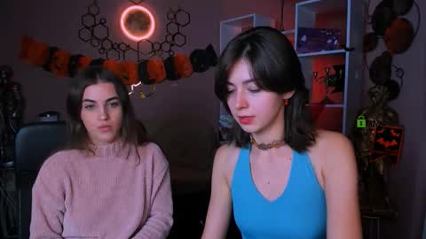 Snapshot of kitniss_dreamy chatting on 10/27/25, 01:15 kitniss online show from 10/27/25, 01:15