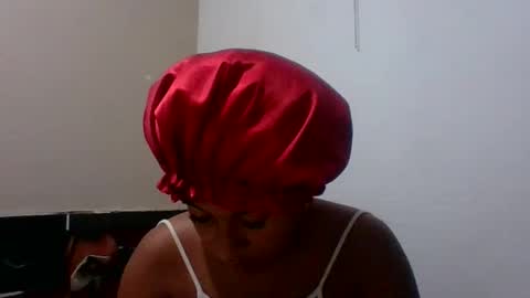 kitra_new online show from 11/01/25, 05:53