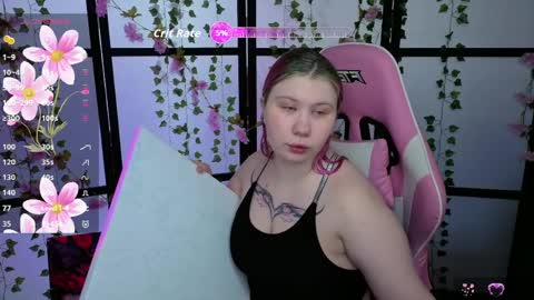 Snapshot of kitsune_little chatting on 04/09/26, 12:32 kitsune_little online show from 04/09/26, 12:32