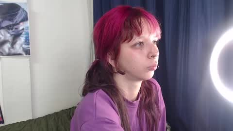 Snapshot of kitsunearineko chatting on 01/12/25, 05:03 Ari Keimiwrights online show from 01/12/25, 05:03