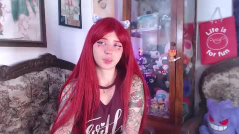 Snapshot of kitsunearineko chatting on 10/10/25, 03:27 Ari Keimiwrights online show from 10/10/25, 03:27