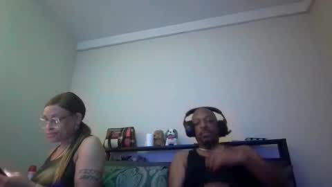 Snapshot of kittendiva42 chatting on 11/16/25, 04:18 kittendiva42 online show from 11/16/25, 04:18