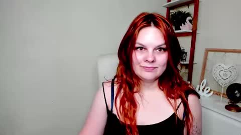 Snapshot of kittengingerxo chatting on 06/09/26, 12:39 Kitten online show from 06/09/26, 12:39