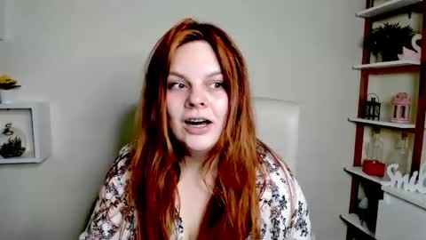 Snapshot of kittengingerxo chatting on 06/18/26, 05:30 Kitten online show from 06/18/26, 05:30