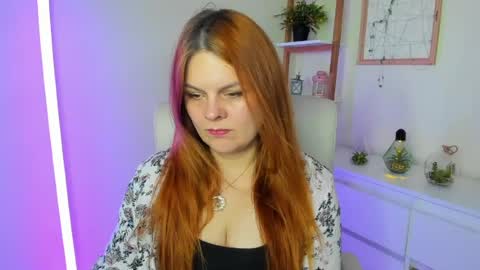 Kitten online show from 07/28/26, 12:48