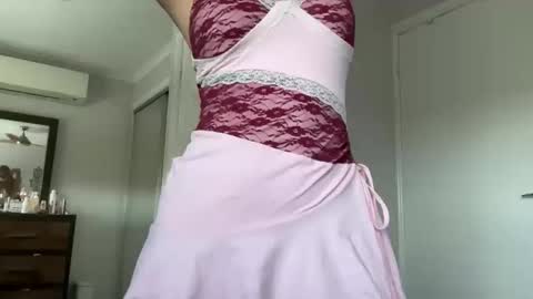 Snapshot of kittengirlxo chatting on 12/14/25, 03:01 kittengirlxo online show from 12/14/25, 03:01