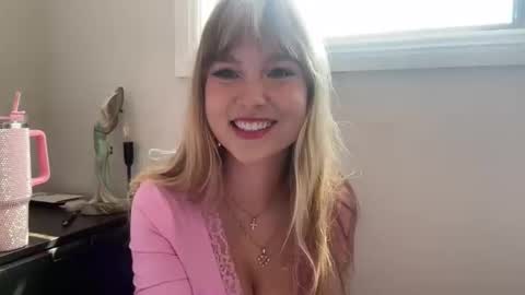 Snapshot of kittengirlxo chatting on 03/27/26, 03:34 kittengirlxo online show from 03/27/26, 03:34