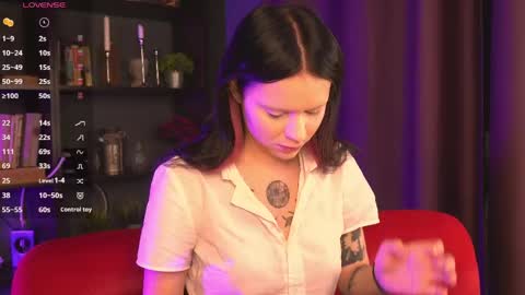 Snapshot of kittenlolla chatting on 04/14/26, 07:14 Lolla online show from 04/14/26, 07:14