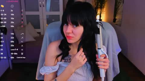 Snapshot of kittenlolla chatting on 05/17/26, 05:49 Lolla online show from 05/17/26, 05:49