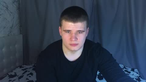 Snapshot of kittenmur chatting on 01/21/25, 03:43 Vlad online show from 01/21/25, 03:43