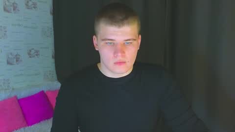 Snapshot of kittenmur chatting on 09/27/25, 08:47 Vlad online show from 09/27/25, 08:47