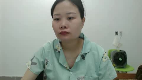 kitti_baby2x online show from 04/05/26, 03:26