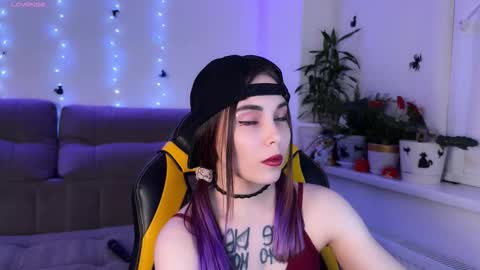 Veronica online show from 10/26/25, 09:21