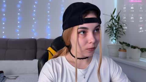 Veronica online show from 05/08/26, 03:34