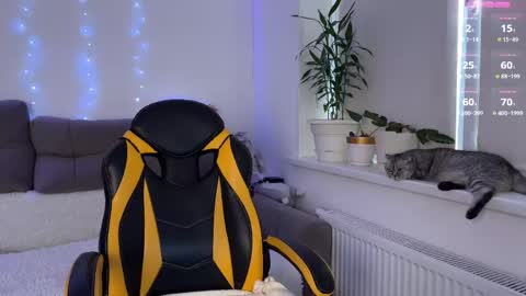 Veronica online show from 05/20/26, 02:18