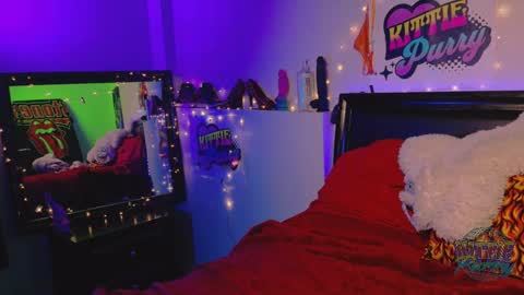 Kittie Purry online show from 02/18/25, 06:59