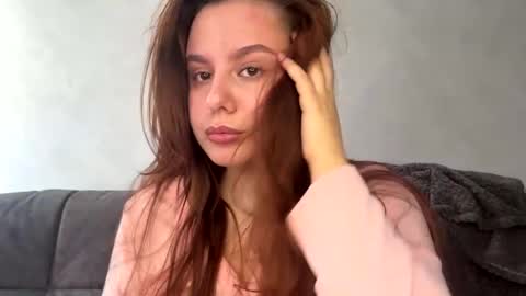 Snapshot of kittierushforth chatting on 04/05/26, 08:33 Ellaiza online show from 04/05/26, 08:33