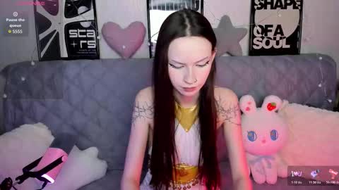 Kitti online show from 11/23/25, 03:01