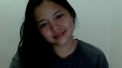 Snapshot of kittlyn chatting on 11/25/25, 01:27 kittlyn online show from 11/25/25, 01:27