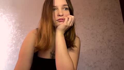 Snapshot of kitty_4you chatting on 03/01/25, 08:23 kitty_4you online show from 03/01/25, 08:23