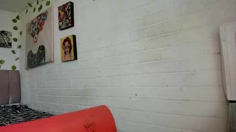 Snapshot of kitty__black__ chatting on 05/04/26, 09:22 KITTY online show from 05/04/26, 09:22