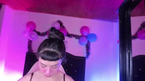 Snapshot of kitty__chs chatting on 02/02/26, 12:59 kitty__chs online show from 02/02/26, 12:59