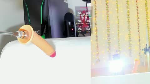 Kitty online show from 03/29/26, 10:04