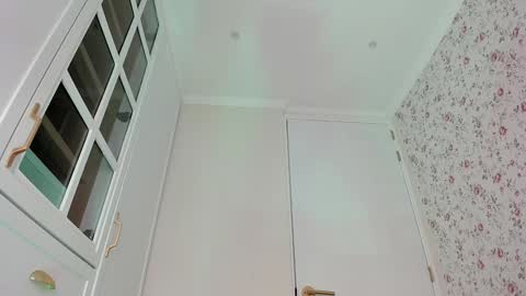 sophie online show from 02/22/26, 06:06