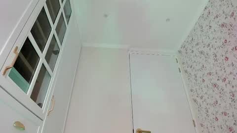 sophie online show from 04/03/26, 08:07