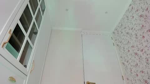 Snapshot of kitty__sophie chatting on 06/08/26, 07:36 sophie online show from 06/08/26, 07:36