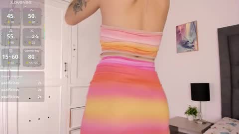 kitty_angell_ online show from 10/24/25, 08:05