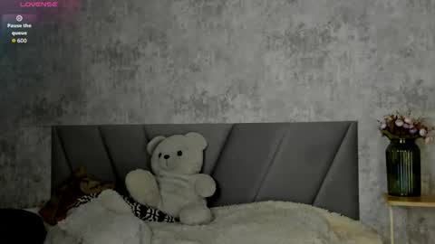 Snapshot of kitty_cathie chatting on 05/07/26, 04:01 Catherine online show from 05/07/26, 04:01